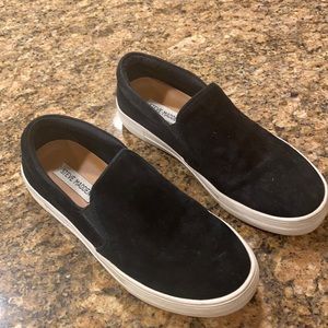 Steve Madden Suede Black Slip on Shoes Size 7